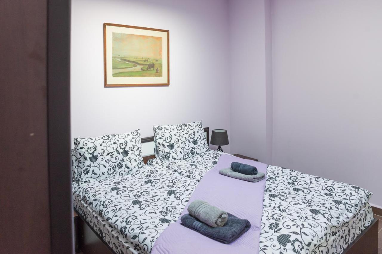 Central House ヴァルナ エクステリア 写真